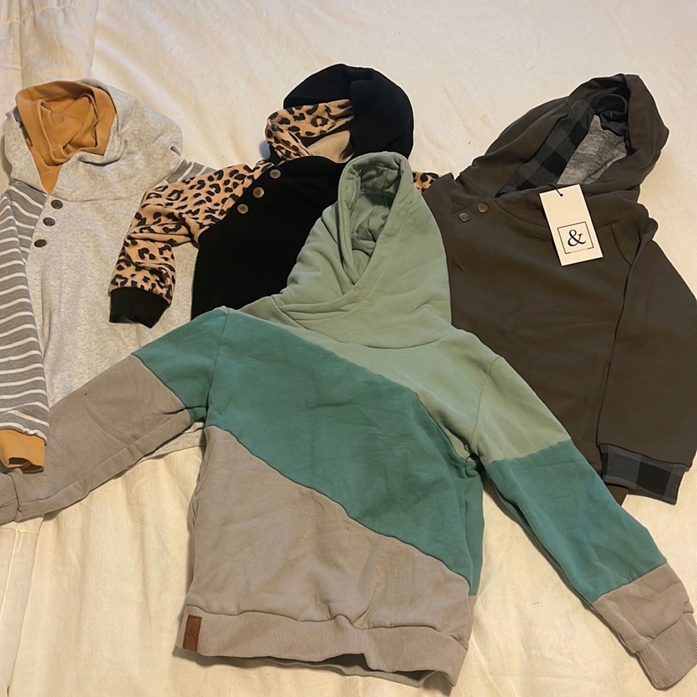 Girls Ampersand Ave Hoodie Lot